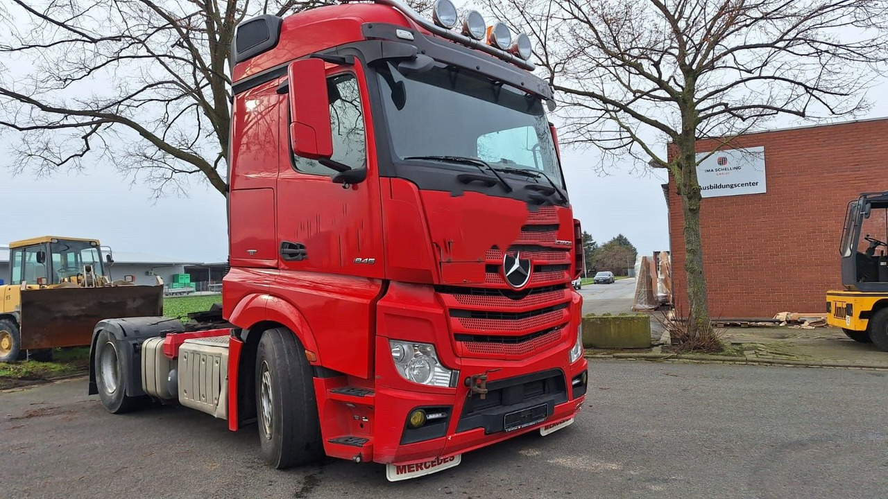 Mercedes-Benz 1845 Actros 4 2-Achser 4x2 SZM - وحدة جر: صورة 1 Mercedes-Benz 1845 Actros 4 2-Achser 4x2 SZM - وحدة جر: صورة 1