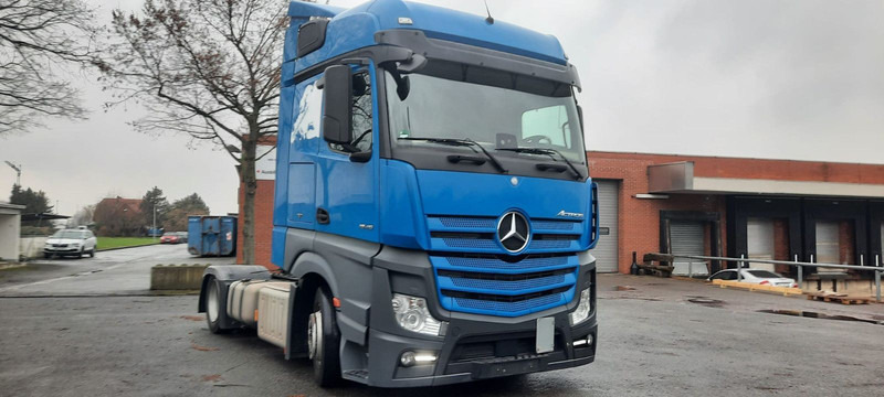 Mercedes-Benz 1845 SZM Actros - وحدة جر: صورة 1 Mercedes-Benz 1845 SZM Actros - وحدة جر: صورة 1