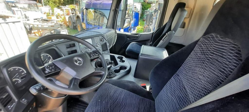 Mercedes-Benz 2043 Arocs 4x4 - وحدة جر: صورة 5 Mercedes-Benz 2043 Arocs 4x4 - وحدة جر: صورة 5