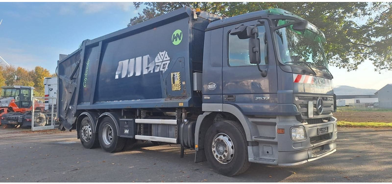 Mercedes-Benz 2632 Müllwgen 6x2 M.Haus E5 Blatt/Luft - شاحنة النفايات: صورة 2 Mercedes-Benz 2632 Müllwgen 6x2 M.Haus E5 Blatt/Luft - شاحنة النفايات: صورة 2