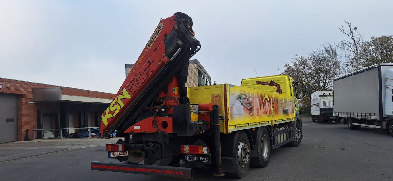 Mercedes-Benz 2636 Axor 3-Achser 6x2 mit Kran PK14002+Funk - شاحنات مسطحة, شاحنة كرين: صورة 5 Mercedes-Benz 2636 Axor 3-Achser 6x2 mit Kran PK14002+Funk - شاحنات مسطحة, شاحنة كرين: صورة 5