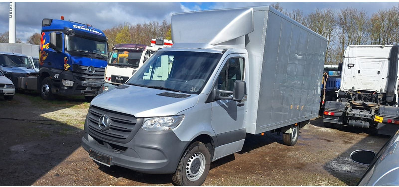 Mercedes-Benz 315 317 319 Sprinter III Koffer - شاحنة مغلقة الصندوق: صورة 2 Mercedes-Benz 315 317 319 Sprinter III Koffer - شاحنة مغلقة الصندوق: صورة 2