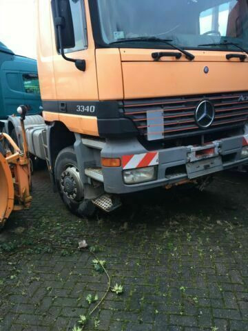 Mercedes-Benz 3340AS 6x6 Blatt/Blatt German Truck - وحدة جر: صورة 2 Mercedes-Benz 3340AS 6x6 Blatt/Blatt German Truck - وحدة جر: صورة 2