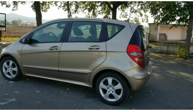Mercedes-Benz A-Klasse 200 CDI - سيارة: صورة 4 Mercedes-Benz A-Klasse 200 CDI - سيارة: صورة 4