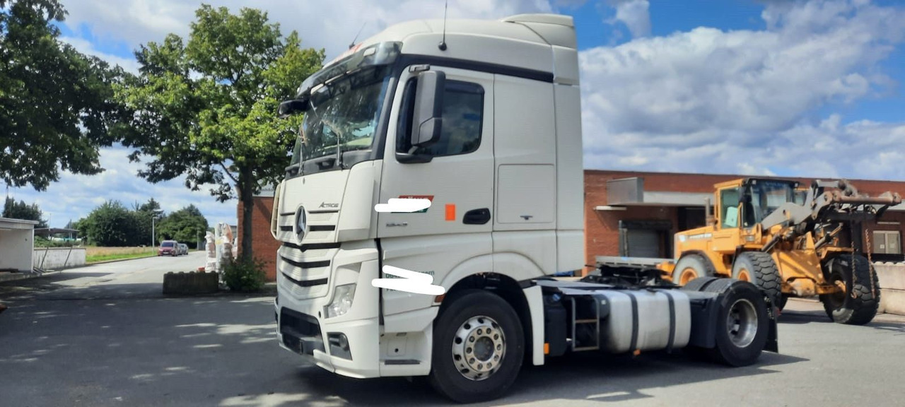 Mercedes-Benz Actros 1843LS Stream Space Kompressor:D9000 - وحدة جر: صورة 2 Mercedes-Benz Actros 1843LS Stream Space Kompressor:D9000 - وحدة جر: صورة 2