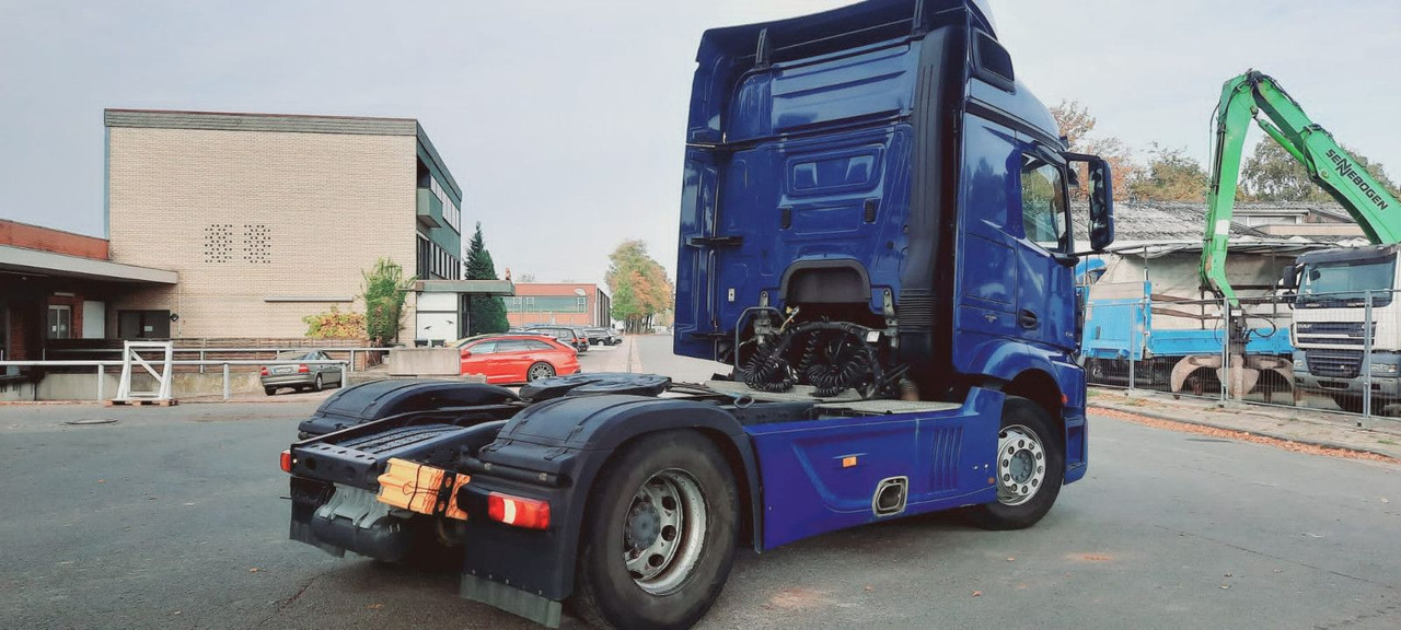 Mercedes-Benz Actros 1845 LS Vollspoiler - وحدة جر: صورة 5 Mercedes-Benz Actros 1845 LS Vollspoiler - وحدة جر: صورة 5
