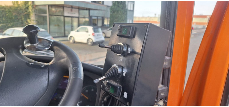 Mercedes-Benz Atego 1524 2 6-Zyl. 4x2 - سياره كنس شوارع: صورة 5 Mercedes-Benz Atego 1524 2 6-Zyl. 4x2 - سياره كنس شوارع: صورة 5
