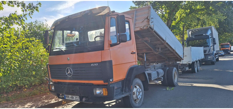 Mercedes-Benz - شاحنة قلاب: صورة 3 Mercedes-Benz - شاحنة قلاب: صورة 3