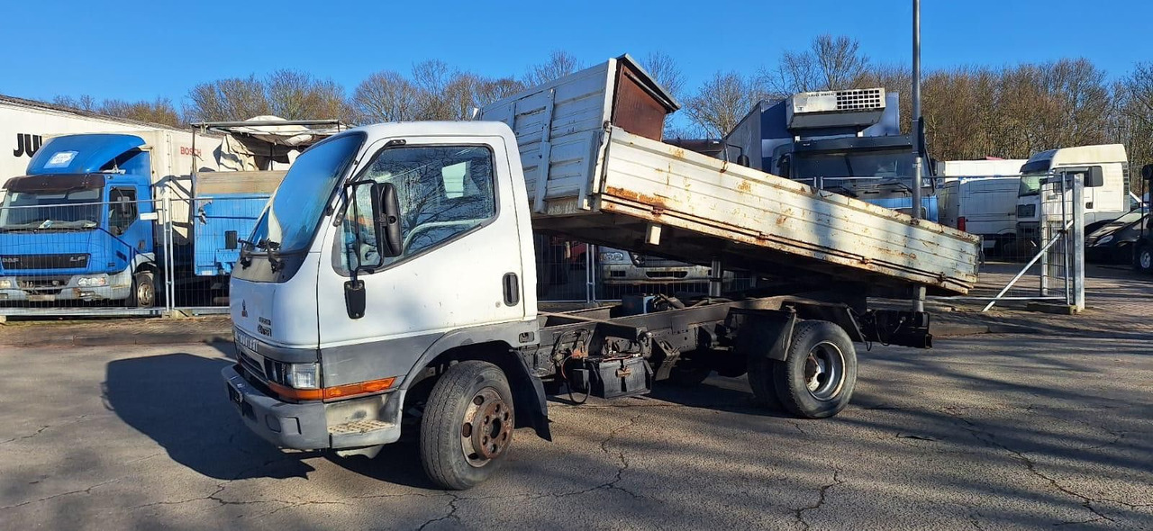 Mitsubishi Canter Kipper - قلاب صغير: صورة 3 Mitsubishi Canter Kipper - قلاب صغير: صورة 3