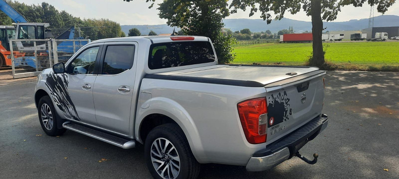 Nissan Navara NP300 N-Connecta Double Cab 4x4 - شاحنة البيك أب: صورة 3 Nissan Navara NP300 N-Connecta Double Cab 4x4 - شاحنة البيك أب: صورة 3