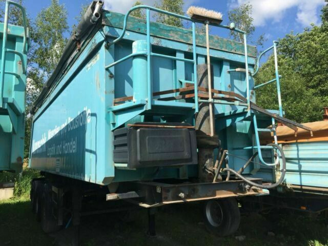 Reisch SKI 24 32 Kubik Mulde German Fahrzeug - قلابة نصف مقطورة نصف مقطورة قلابة: صورة 3 Reisch SKI 24 32 Kubik Mulde German Fahrzeug - قلابة نصف مقطورة نصف مقطورة قلابة: صورة 3