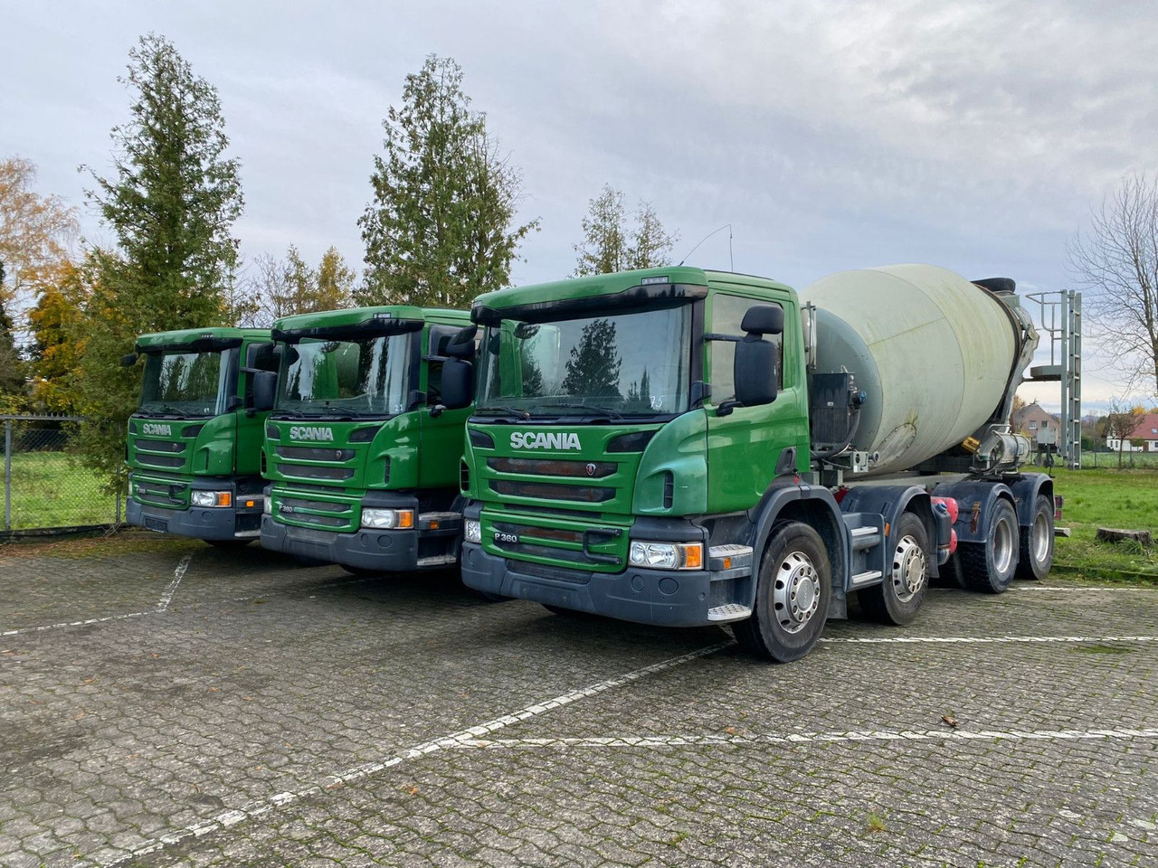 Scania 2x P360 Betonmischer 8x4 Blatt/Blatt E6 2 stück - شاحنة خلاطة خرسانة: صورة 1 Scania 2x P360 Betonmischer 8x4 Blatt/Blatt E6 2 stück - شاحنة خلاطة خرسانة: صورة 1
