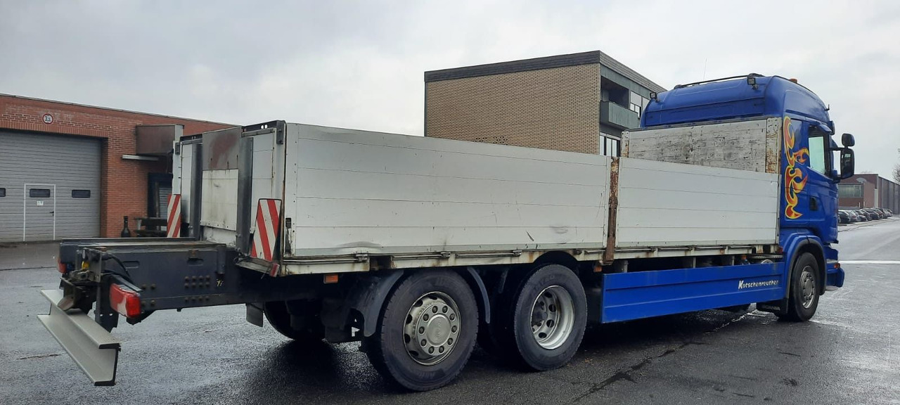 Scania G440 Pritsche 6x2 Kran am Heck vor. - شاحنات مسطحة, شاحنة كرين: صورة 4 Scania G440 Pritsche 6x2 Kran am Heck vor. - شاحنات مسطحة, شاحنة كرين: صورة 4