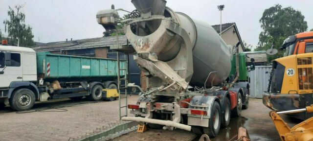 Scania P340PS 4-Achser 8x4 Betonmischer Euro:4 - شاحنة خلاطة خرسانة: صورة 4 Scania P340PS 4-Achser 8x4 Betonmischer Euro:4 - شاحنة خلاطة خرسانة: صورة 4