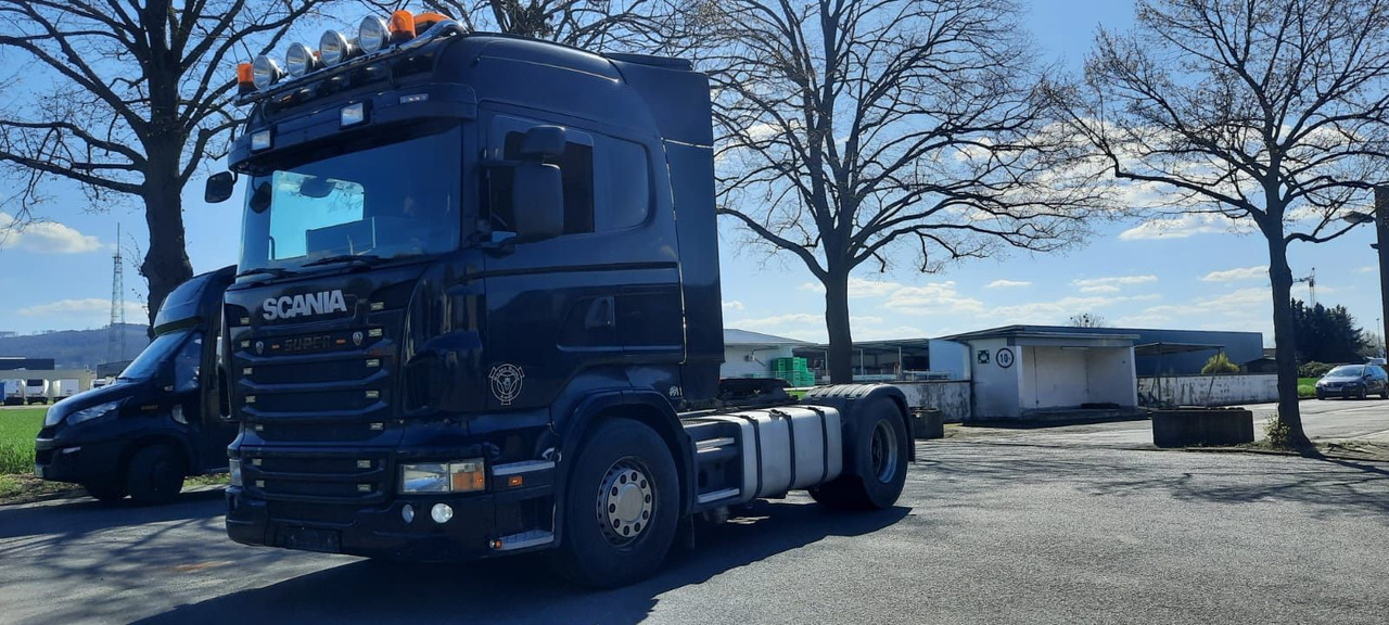 Scania R440 SZM E6 Blatt/Luft G.Haus/Hochdach - وحدة جر: صورة 1 Scania R440 SZM E6 Blatt/Luft G.Haus/Hochdach - وحدة جر: صورة 1