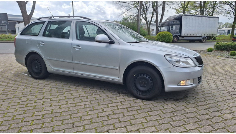 Škoda Octavia - سيارة ستيشن: صورة 5 Škoda Octavia - سيارة ستيشن: صورة 5