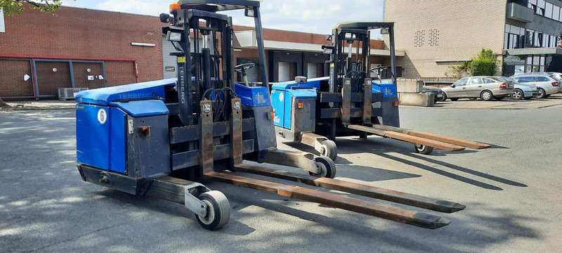 Terberg TKL M1-3 Mitnahmestapler - محمل جانبي - رافعة شوكية ذات شحن جانبي: صورة 2 Terberg TKL M1-3 Mitnahmestapler - محمل جانبي - رافعة شوكية ذات شحن جانبي: صورة 2