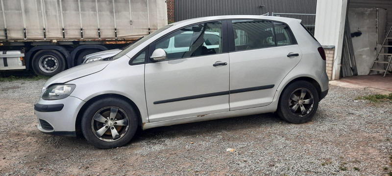 Volkswagen Golf Plus 1.9 TDI DSG DPF Comfortline - هاتشباك: صورة 4 Volkswagen Golf Plus 1.9 TDI DSG DPF Comfortline - هاتشباك: صورة 4