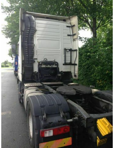 Volvo FH 440 G.Haus-Hochdach Euro:4 German Truck - وحدة جر: صورة 4 Volvo FH 440 G.Haus-Hochdach Euro:4 German Truck - وحدة جر: صورة 4