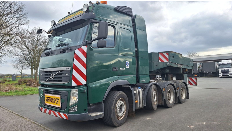 Volvo FH 540 8x4 120To - وحدة جر: صورة 1 Volvo FH 540 8x4 120To - وحدة جر: صورة 1