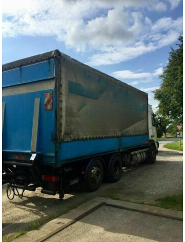 Volvo FH12-420 Euro:4Plane Spriegel mit LBW 3000kg - شاحنة ستارة: صورة 3 Volvo FH12-420 Euro:4Plane Spriegel mit LBW 3000kg - شاحنة ستارة: صورة 3