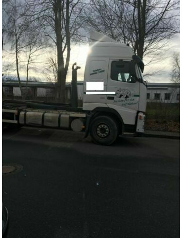 Volvo FH12-420 G.Haus 2xBett Klima Schaltgetriebe Reta - شاحنة ذات خطاف: صورة 5 Volvo FH12-420 G.Haus 2xBett Klima Schaltgetriebe Reta - شاحنة ذات خطاف: صورة 5