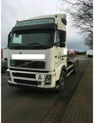 Volvo FH12-420 G.Haus 2xBett Klima Schaltgetriebe Reta - شاحنة ذات خطاف: صورة 1 Volvo FH12-420 G.Haus 2xBett Klima Schaltgetriebe Reta - شاحنة ذات خطاف: صورة 1