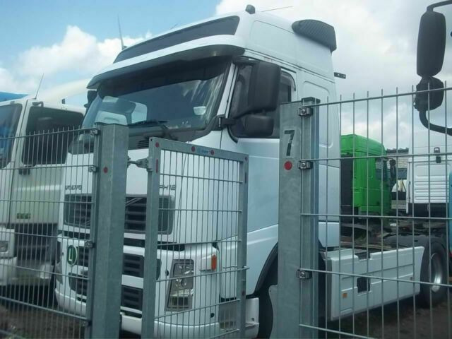 Volvo FH12-420 Globelt. VEB Klima Kipphydraulik - وحدة جر: صورة 3 Volvo FH12-420 Globelt. VEB Klima Kipphydraulik - وحدة جر: صورة 3