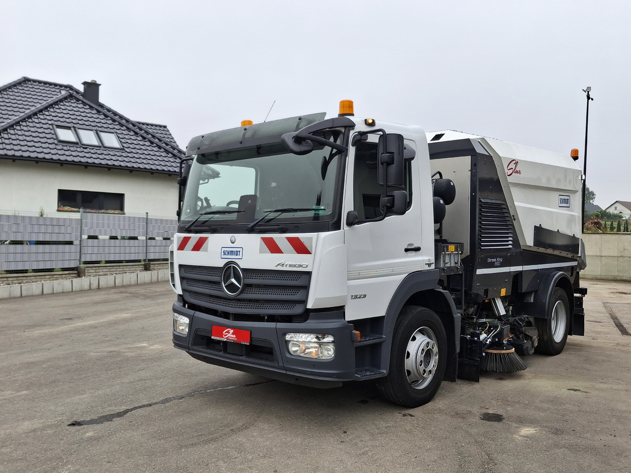 MERCEDES-BENZ Atego 1523 Zamiatarka Kehrmaschine Schmidt Street King 660 Euro 6 PM10 2 Motoren Szczotki L/R 2016r - سياره كنس شوارع: صورة 2 MERCEDES-BENZ Atego 1523 Zamiatarka Kehrmaschine Schmidt Street King 660 Euro 6 PM10 2 Motoren Szczotki L/R 2016r - سياره كنس شوارع: صورة 2