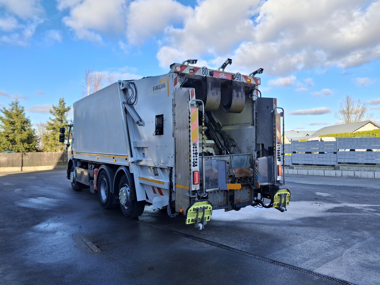 Renault D26 Śmieciarka Mullwagen Environnement VR5 LEV Euro 6 - شاحنة النفايات: صورة 3 Renault D26 Śmieciarka Mullwagen Environnement VR5 LEV Euro 6 - شاحنة النفايات: صورة 3