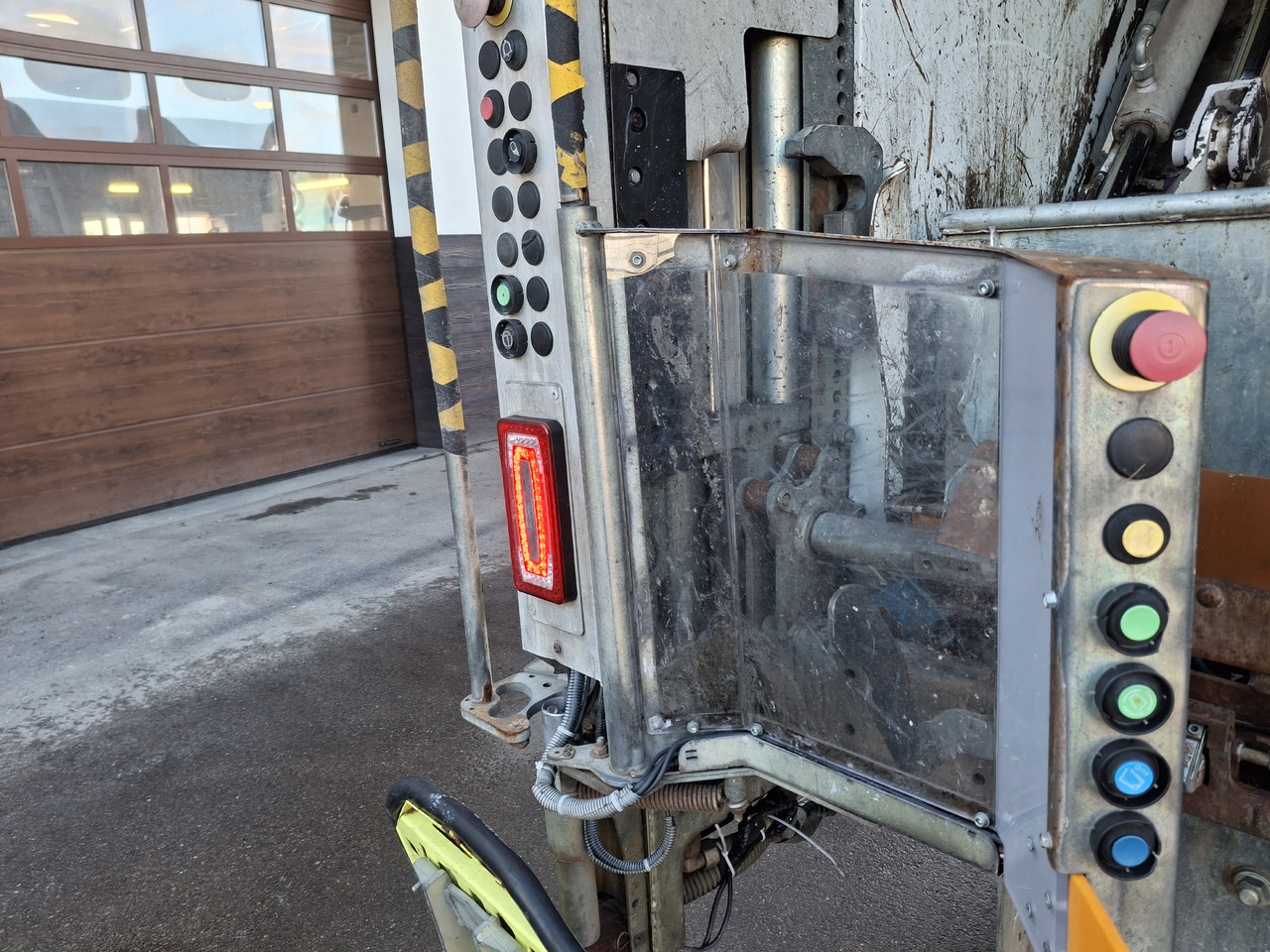 Renault D26 Śmieciarka Mullwagen Environnement VR5 LEV Euro 6 - شاحنة النفايات: صورة 5 Renault D26 Śmieciarka Mullwagen Environnement VR5 LEV Euro 6 - شاحنة النفايات: صورة 5