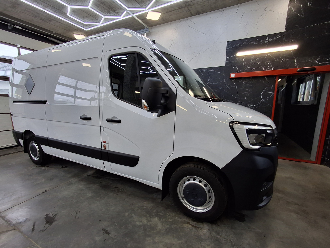 فان Renault Master ADR 9.1.1.2 EX/II: صورة 34