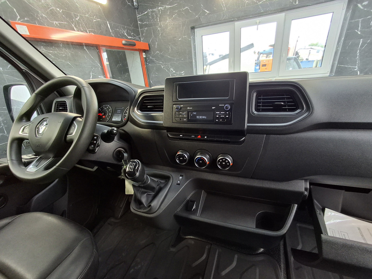 فان Renault Master ADR 9.1.1.2 EX/II: صورة 23