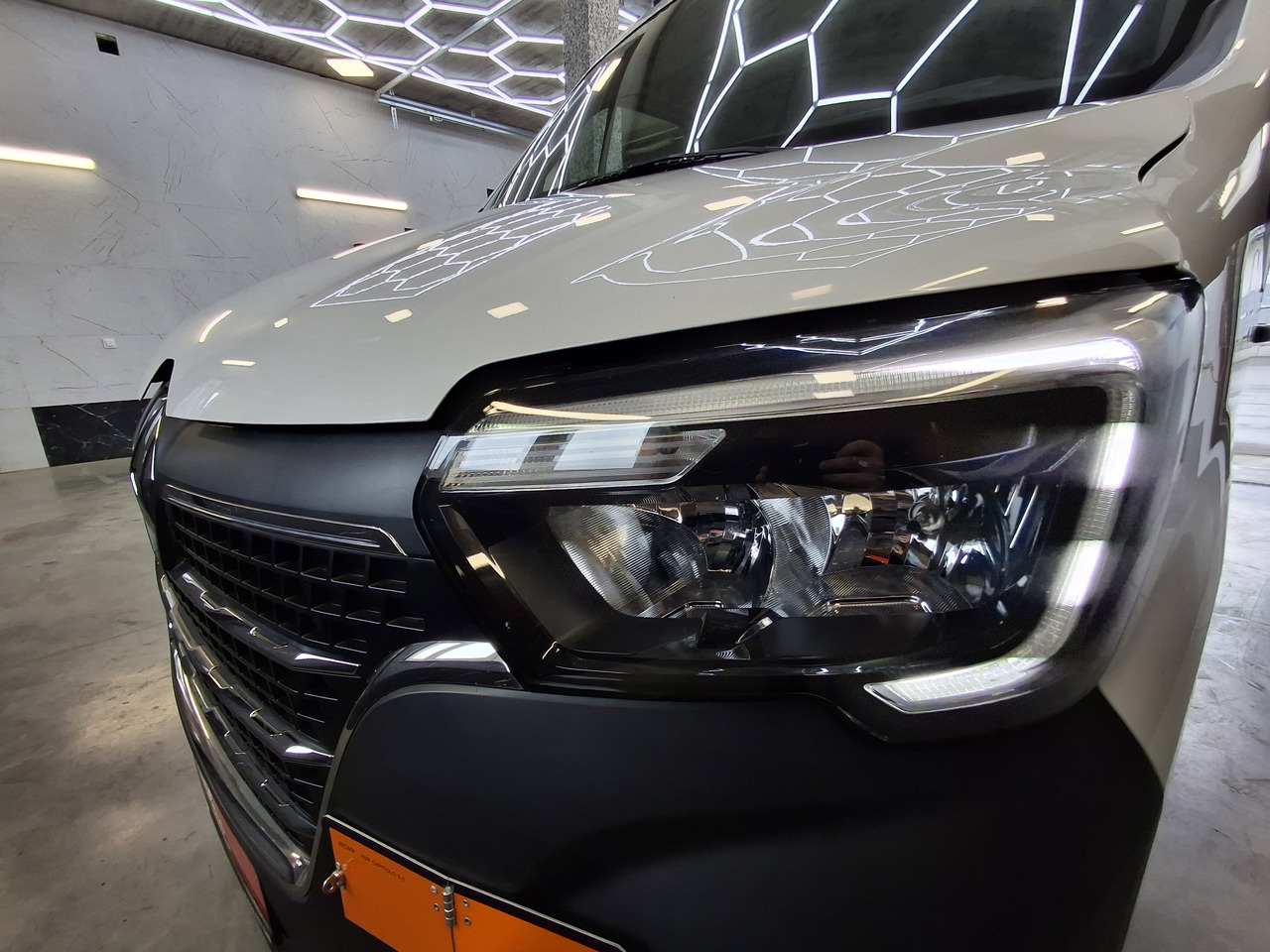 فان Renault Master ADR 9.1.1.2 EX/II: صورة 27