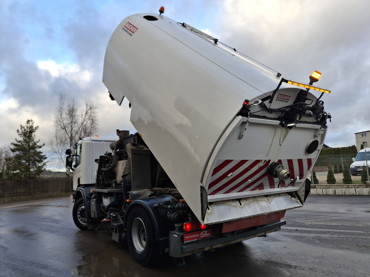 سياره كنس شوارع SCANIA 94G Zamiatarka Kehrmaschine BUCHER L/R Frontbürste 2 Motoren Odchwaszczarka Przednia Szczotka: صورة 7