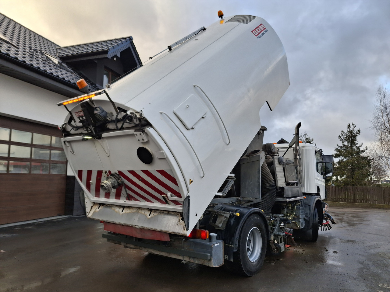 سياره كنس شوارع SCANIA 94G Zamiatarka Kehrmaschine BUCHER L/R Frontbürste 2 Motoren Odchwaszczarka Przednia Szczotka: صورة 8