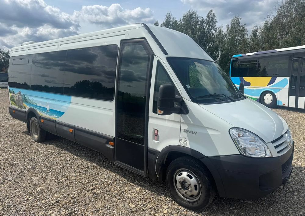 Iveco Daily - حافلة صغيرة, ميكروباص: صورة 1 Iveco Daily - حافلة صغيرة, ميكروباص: صورة 1