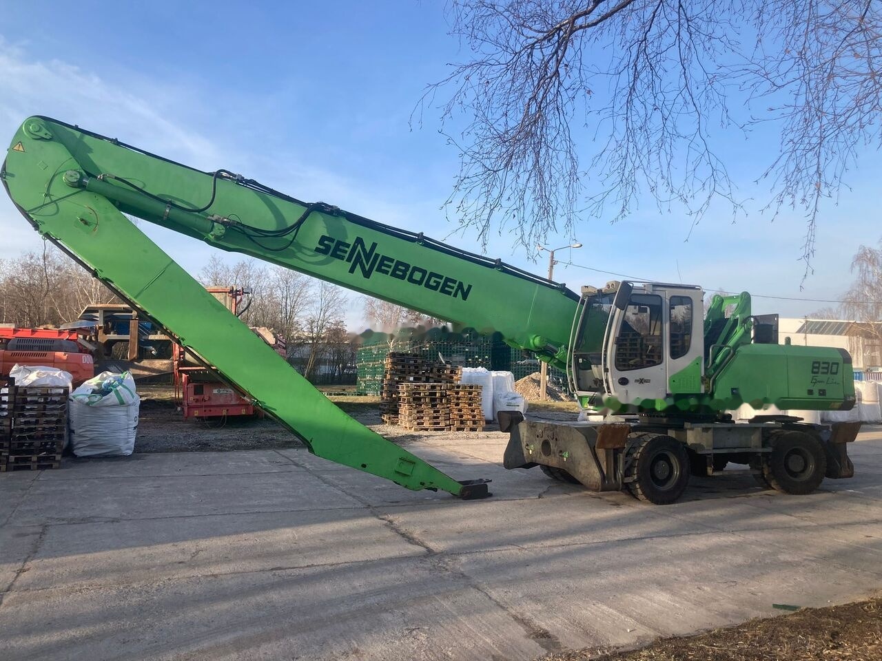 Sennebogen 830 M - معالج النفايات: صورة 2 Sennebogen 830 M - معالج النفايات: صورة 2