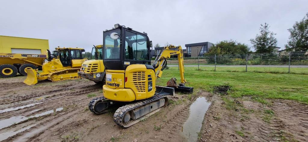 Komatsu PC 30 MR-5 - حفارة مُصَّغرة: صورة 4 Komatsu PC 30 MR-5 - حفارة مُصَّغرة: صورة 4
