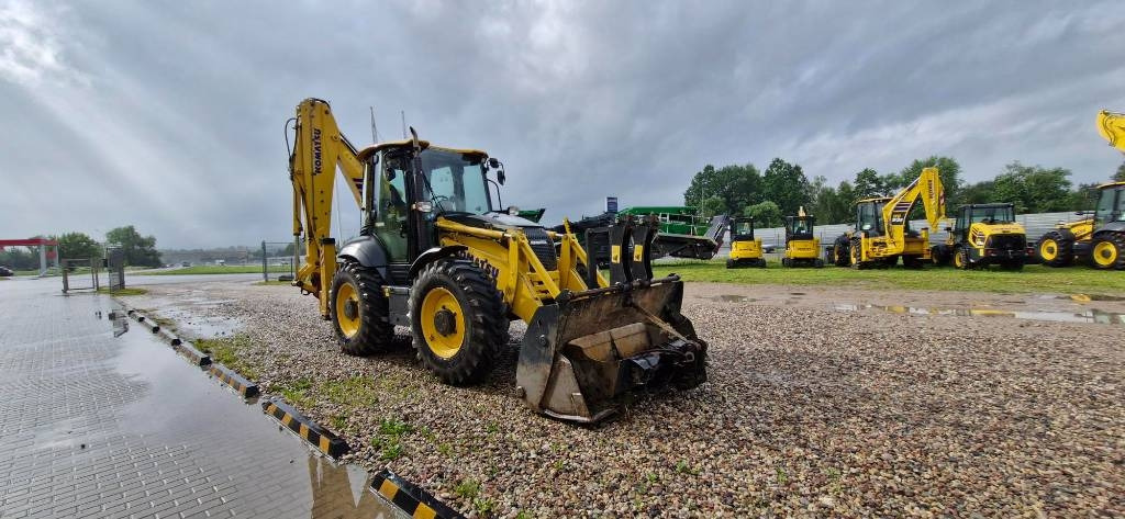 Komatsu WB 97 R-8 - جرافة حفار: صورة 3 Komatsu WB 97 R-8 - جرافة حفار: صورة 3