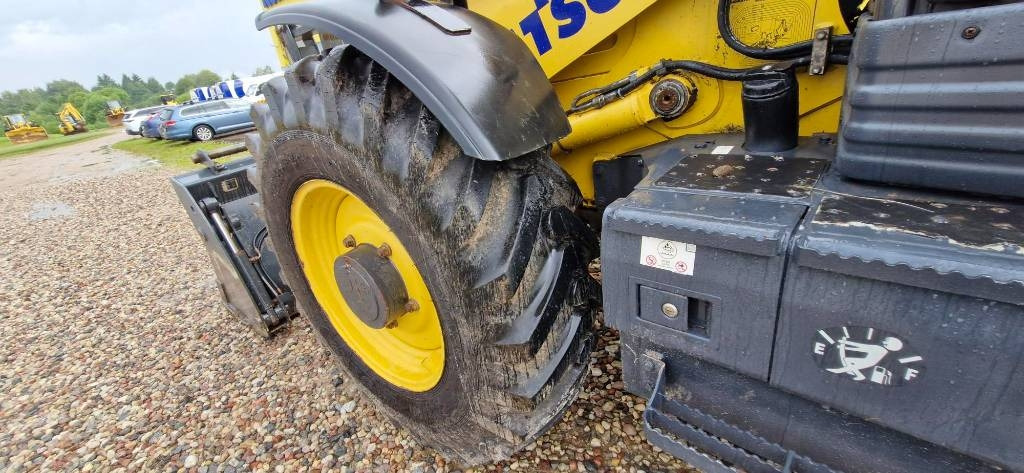 جرافة حفار Komatsu WB 97 R-8: صورة 8