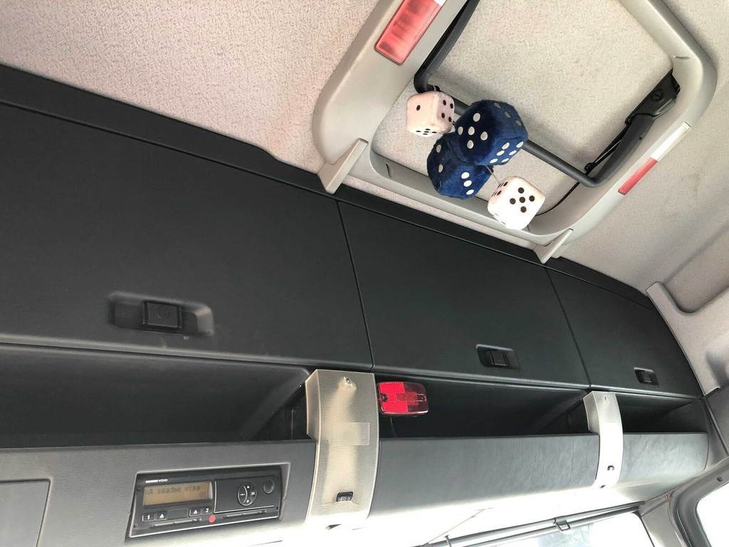 MAN TGA 26.480 6X2-2 BL - شاحنة الشفط: صورة 4 MAN TGA 26.480 6X2-2 BL - شاحنة الشفط: صورة 4