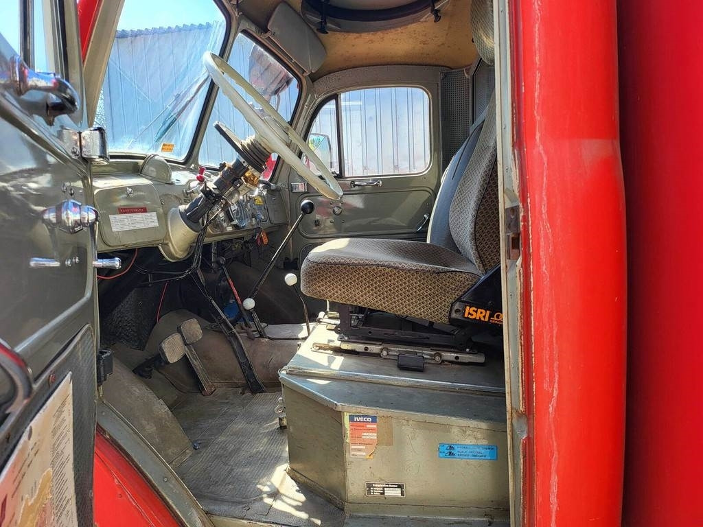 Magirus Deutz 125D 10A 4X4 91kW - سيارة إطفاء: صورة 5 Magirus Deutz 125D 10A 4X4 91kW - سيارة إطفاء: صورة 5