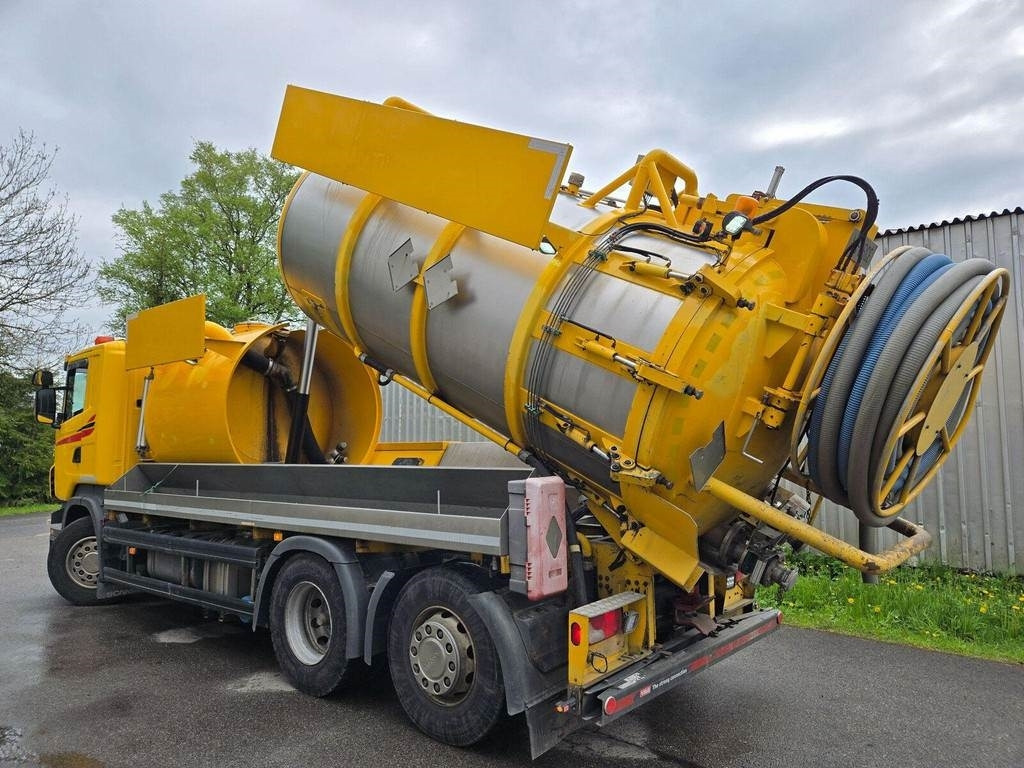 Scania R420 6X2 ADR AMPHITECH VORTEX 13m³ - شاحنة الشفط: صورة 2 Scania R420 6X2 ADR AMPHITECH VORTEX 13m³ - شاحنة الشفط: صورة 2
