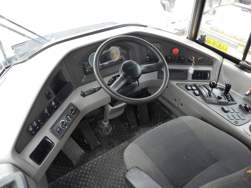 شاحنة قلاب مفصلية Volvo A 30 G: صورة 9