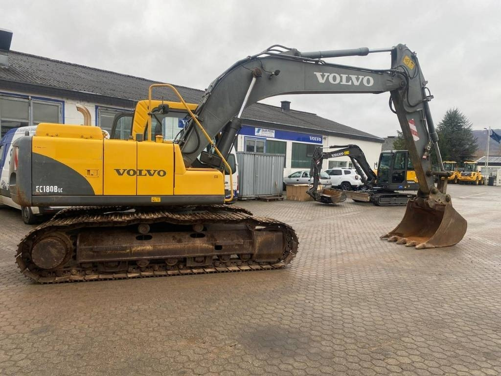 Volvo EC 180 B LC - حفار زحاف: صورة 1 Volvo EC 180 B LC - حفار زحاف: صورة 1