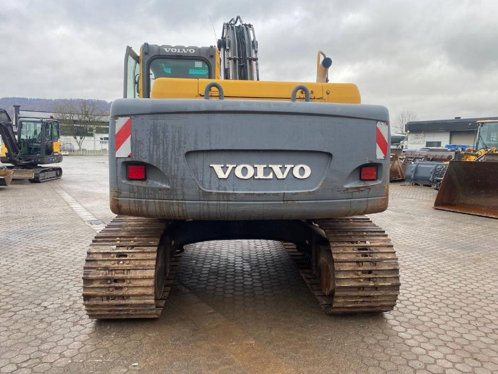 Volvo EC 180 B LC - حفار زحاف: صورة 4 Volvo EC 180 B LC - حفار زحاف: صورة 4