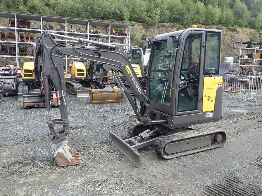 Volvo EC 20 D - حفارة مُصَّغرة: صورة 1 Volvo EC 20 D - حفارة مُصَّغرة: صورة 1