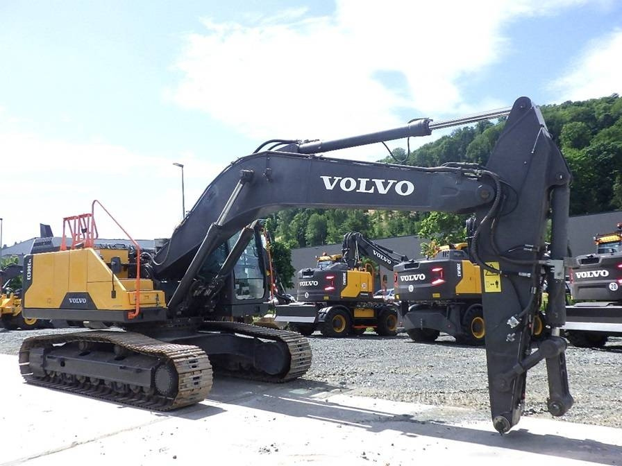 Volvo EC 300 E - حفار زحاف: صورة 3 Volvo EC 300 E - حفار زحاف: صورة 3