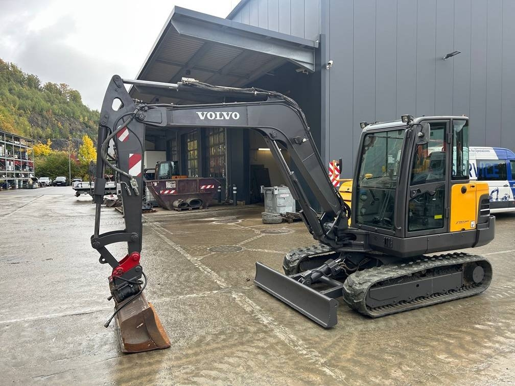 Volvo EC 55 C - حفارة مُصَّغرة: صورة 1 Volvo EC 55 C - حفارة مُصَّغرة: صورة 1